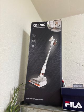 Aspiradora vertical KOENIC 150W