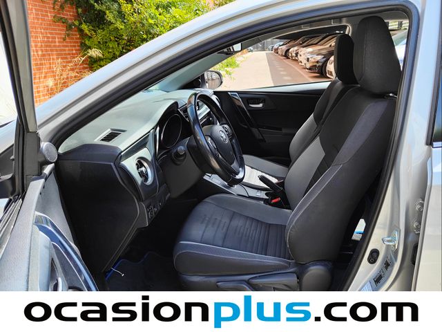 Toyota Auris 1.8 140H Hybrid Active 100 kW (136 CV)