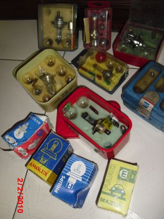 Cajas de lámparas de coche antiguas, 
