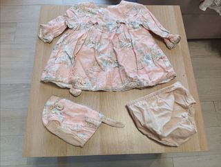 Conjunto bebé niña: vestido, gorro y braguita