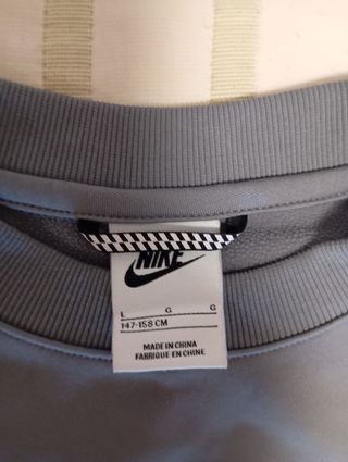 Chándal Nike gris niño
