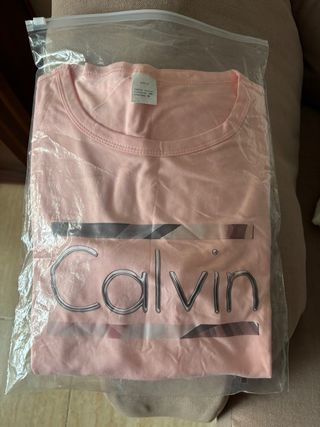 Camiseta Calvin Klein rosa talla S