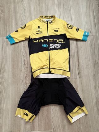 Equipación ciclismo verano hombre 