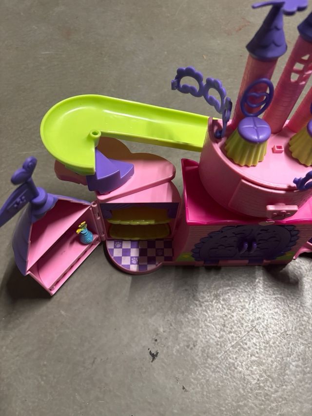 Castillo Perros Juguete Barbie