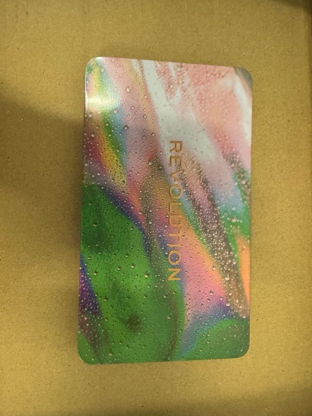 Paleta de sombras multicolor Nueva