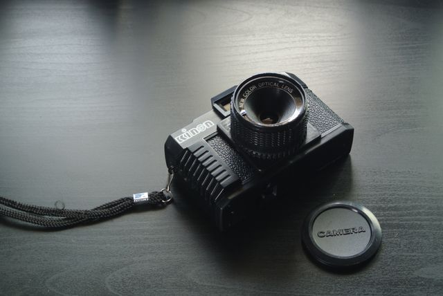 Kinon FS-III - Fotocamera vintage