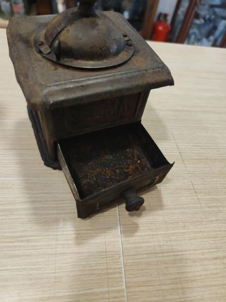 Molinillo café antiguo Elma