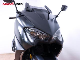 YAMAHA T-MAX 560 