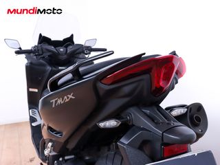 YAMAHA T-MAX 560 