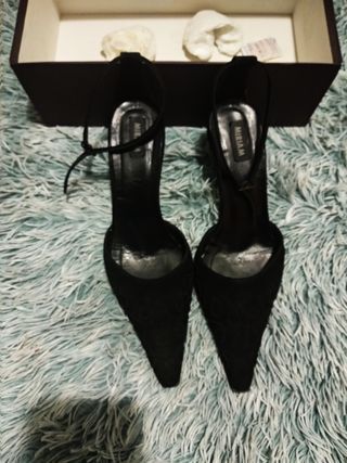 Zapatos Miryan negros tacón aguja