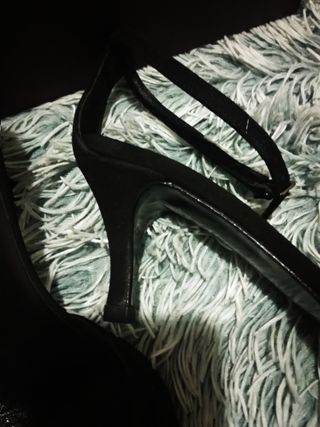 Zapatos Miryan negros tacón aguja