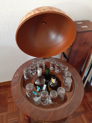 Mueble bar globo terráqueo madera