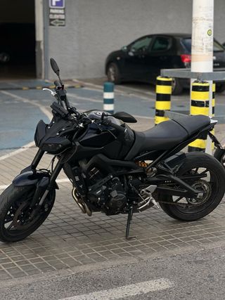Yamaha MT-09 V2
