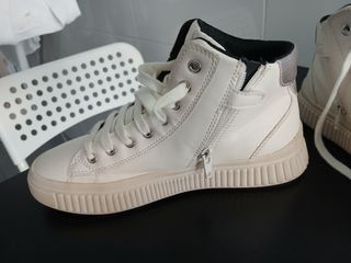 Botas Geox blancas hueso altas
