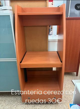 ESTANTERÍA CEREZO CON RUEDAS 