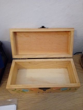 Caja de madera pintada Conil