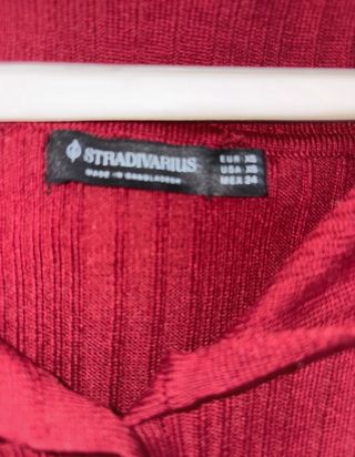 Vestido Stradivarius rojo