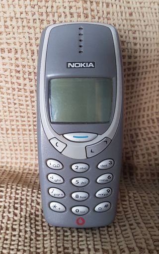 Teléfono Nokia 3310.