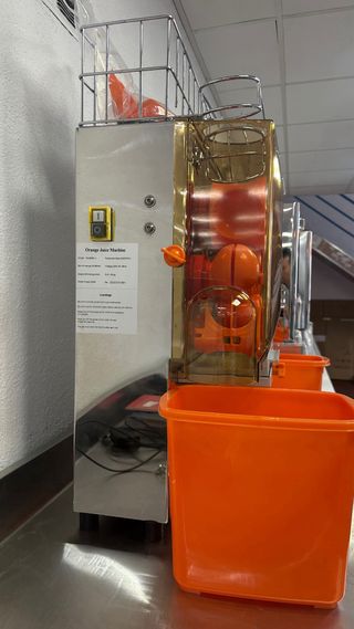 Exprimidor naranja automático