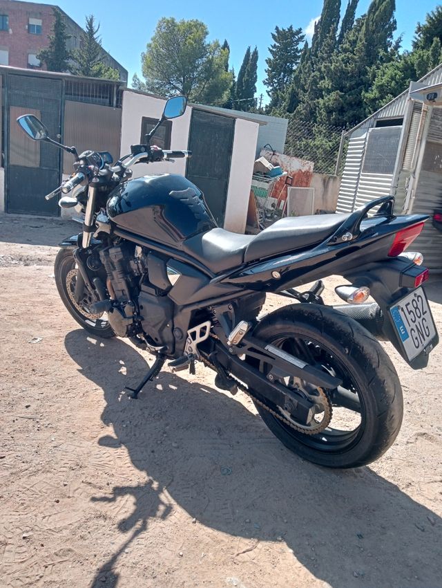 Suzuki Bandit GSF 650 2009 A2