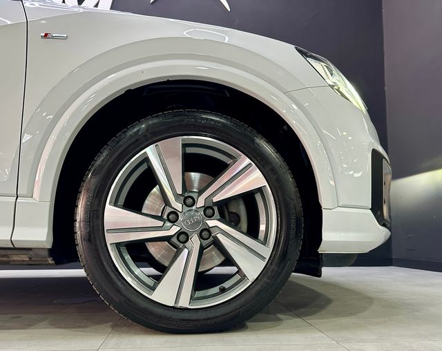 Audi Q2 S-LINE TFSI 150cv