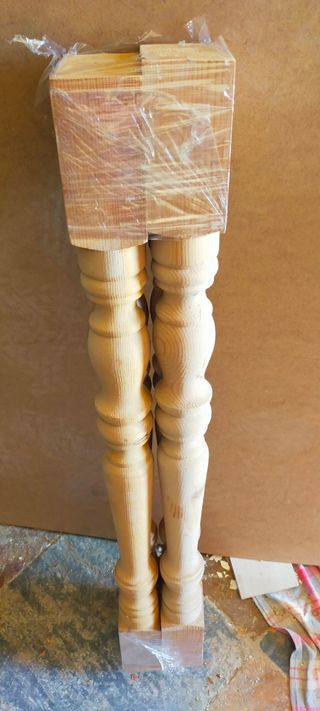 4 Balaustres de madera para baranda