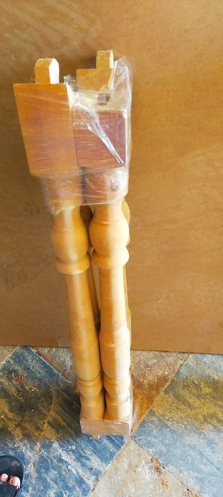 4 Balaustres madera maciza