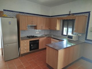 Parcela de riego: 2 casas, piscina 260 m2