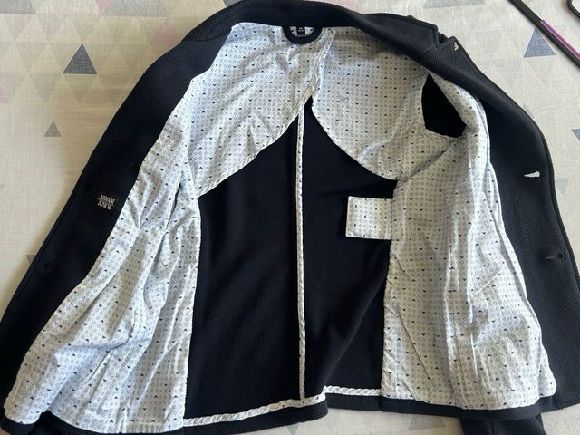 Americana Armani niño con un solo uso