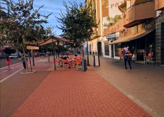 Se traspasa cafetería pastelería.