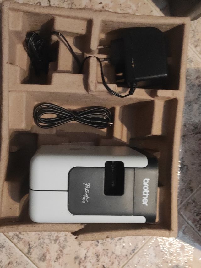 Etiquetadora - Máquina etiquetas