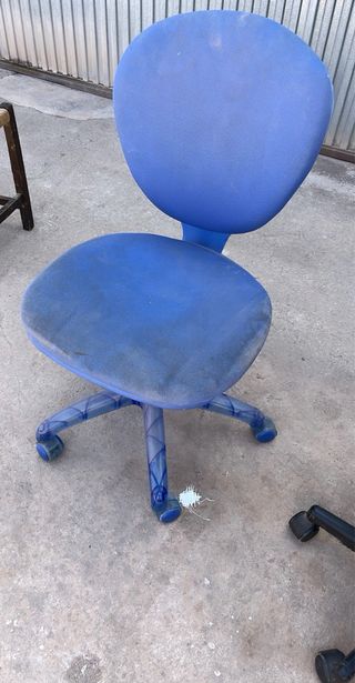 Silla oficina giratoria azul