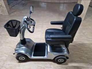 Scooter eléctrico
Baterías nuevas, en perfecto  es