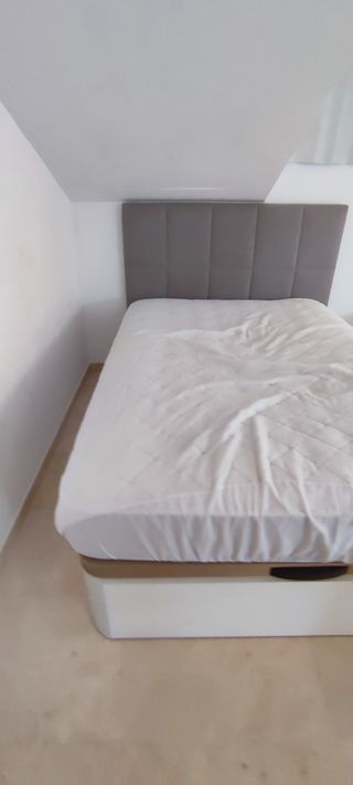 Cama Dormitorum blanca Queen Size + colchón