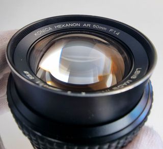 Objetivo KONICA Hexanon AR 50mm F1.4