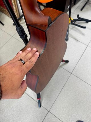 Guitarra Veelah Cutway