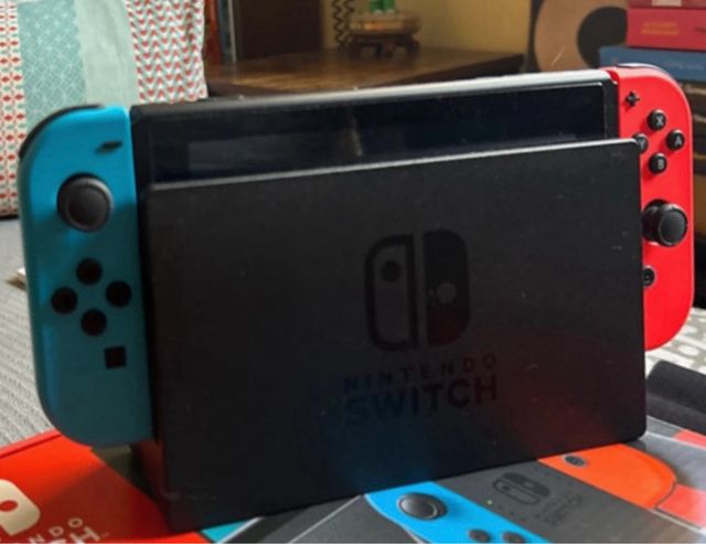 Nintendo Switch 2 + Mario Kart World + 2 juegos