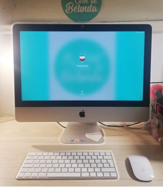 iMac 21,5" + Teclado y Ratón. Caja original
