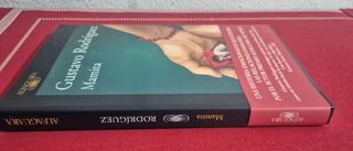 Gustavo Rodríguez: Mamita (novela).