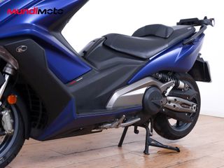 KYMCO AK 550