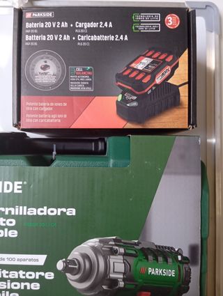 Llave impacto Parkside 20 voltios coche