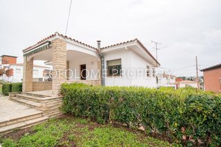 Chalet en venta en Castellbisbal
