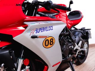 MV AGUSTA SUPERVELOCE 800