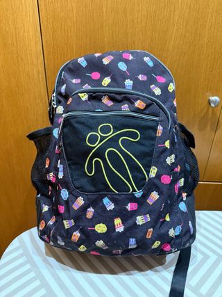 Mochila para el colegio marca TOTTO