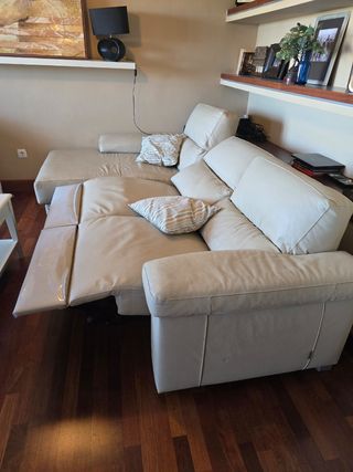Sofá chaise longue piel beige