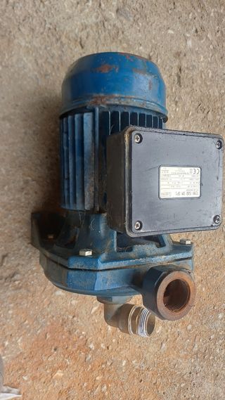Bomba de riego usada perfecto estado