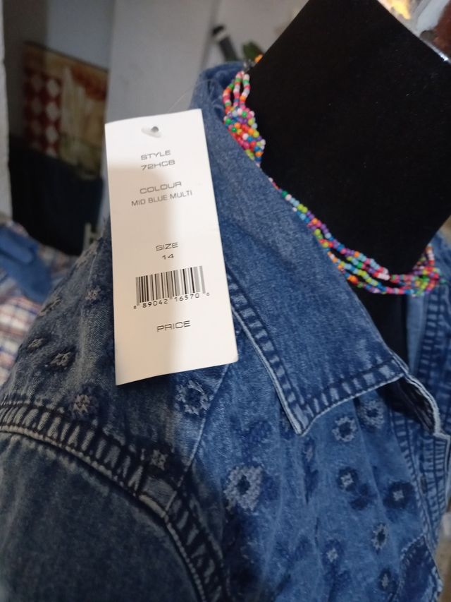 Camisa vaquera bordada