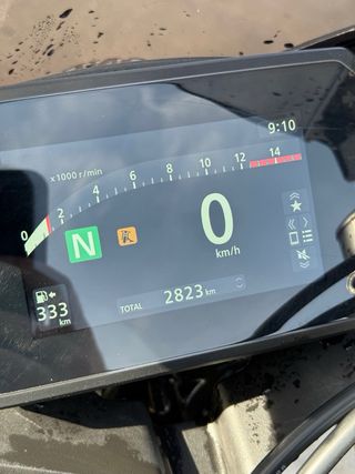 Honda CBR650R A2 con E-Clutch