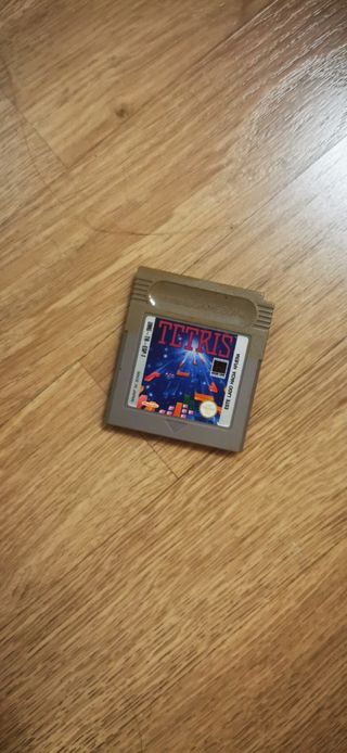 Game Boy + 2 juegos (Tetris y SuperMario Land 2)
