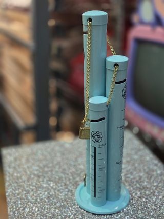 Hucha metálica antigua 3 tubos